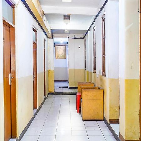 Spot On 91444 Hotel Arimbi باندونج المظهر الخارجي الصورة