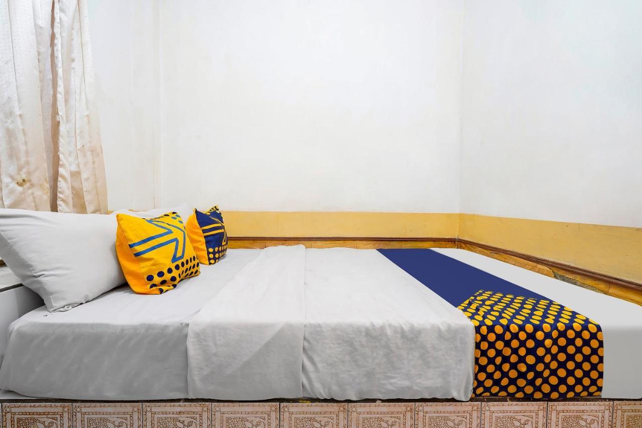 Spot On 91444 Hotel Arimbi باندونج المظهر الخارجي الصورة