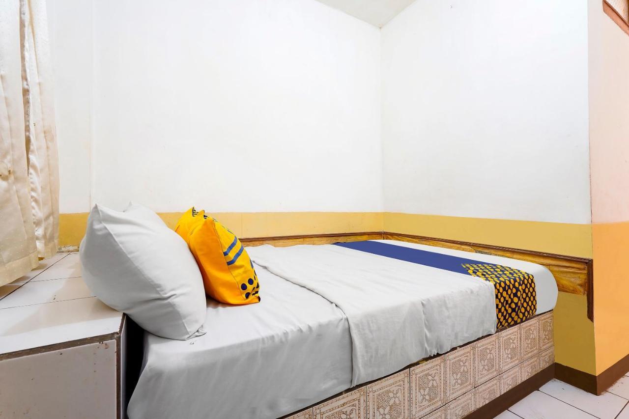 Spot On 91444 Hotel Arimbi باندونج المظهر الخارجي الصورة